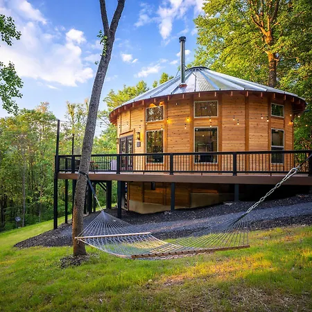 Shenandoah Yurt: Hot Tub~Wood Stove~Wifi~Evcharger Villa